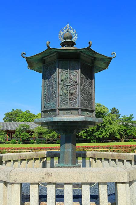 八角燈籠|東大寺八角燈籠・東大寺見どころ(修学旅行・観光)